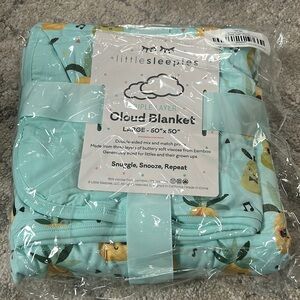 New in bag little sleepies cloud blanket